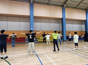 자립반 프리테니스